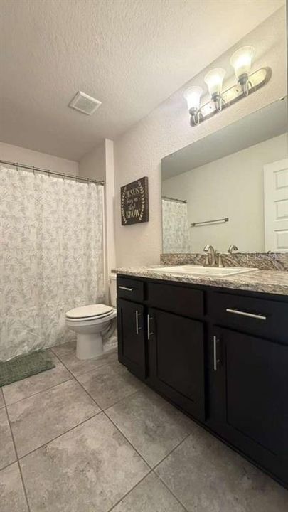 For Rent: $2,500 (3 beds, 2 baths, 1975 Square Feet)