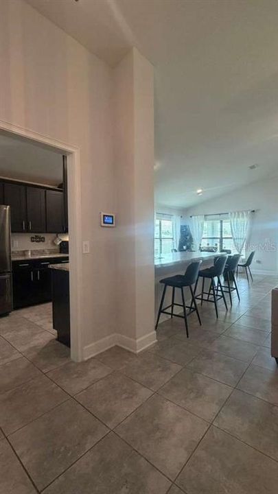 For Rent: $2,500 (3 beds, 2 baths, 1975 Square Feet)