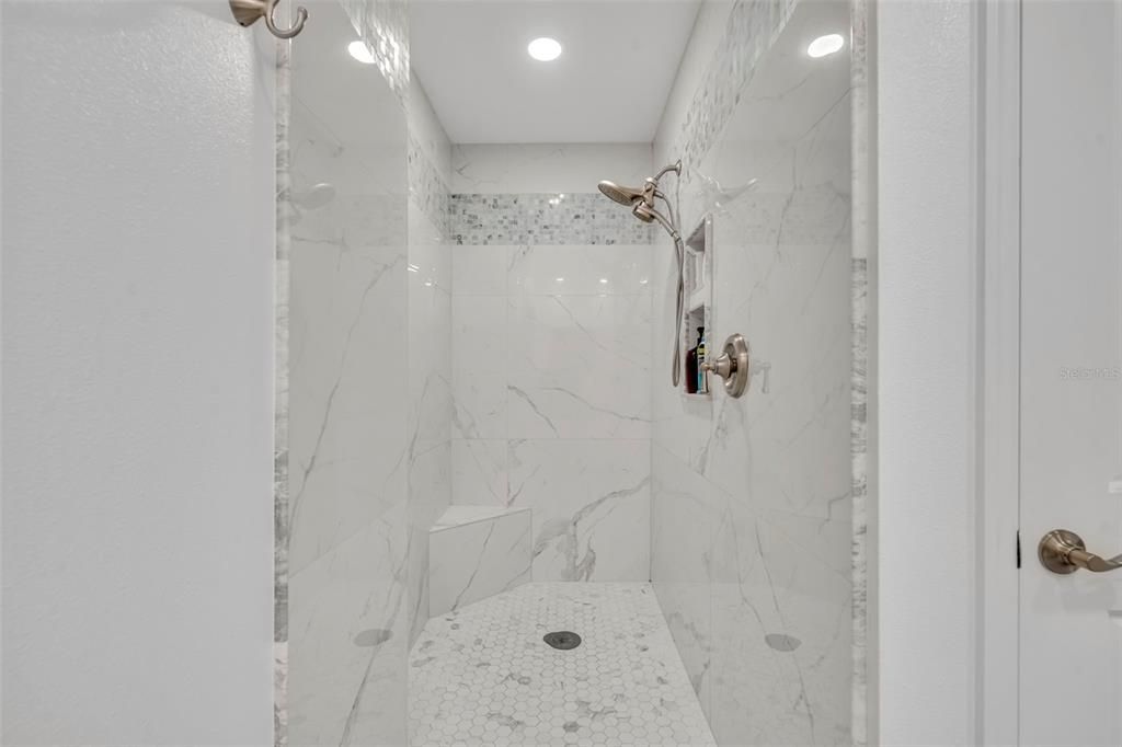Active With Contract: $589,500 (2 beds, 2 baths, 1359 Square Feet)