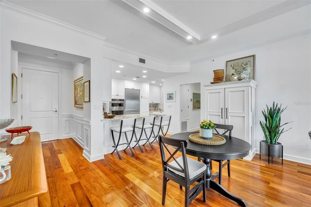 Active With Contract: $589,500 (2 beds, 2 baths, 1359 Square Feet)
