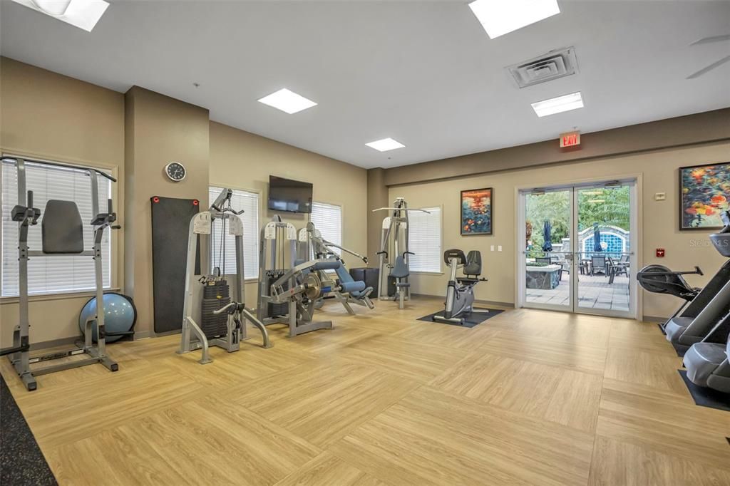 Active With Contract: $589,500 (2 beds, 2 baths, 1359 Square Feet)