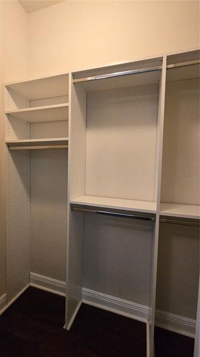 For Rent: $3,995 (4 beds, 2 baths, 2373 Square Feet)