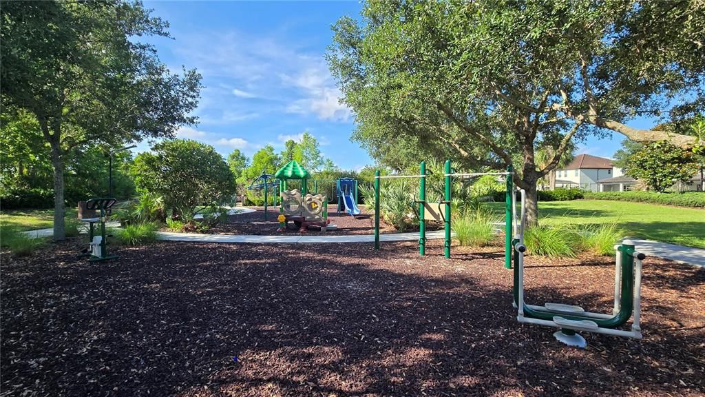 For Rent: $3,995 (4 beds, 2 baths, 2373 Square Feet)