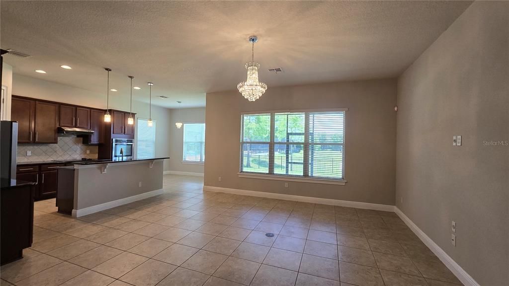 For Rent: $3,995 (4 beds, 2 baths, 2373 Square Feet)