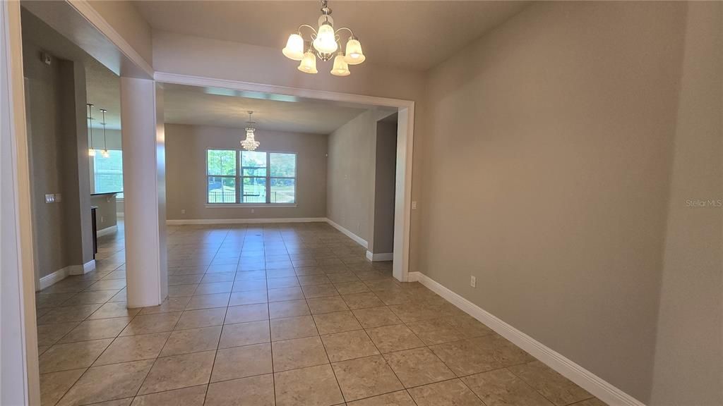 For Rent: $3,995 (4 beds, 2 baths, 2373 Square Feet)