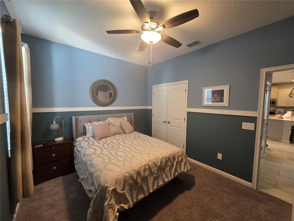 For Sale: $399,999 (3 beds, 2 baths, 1983 Square Feet)