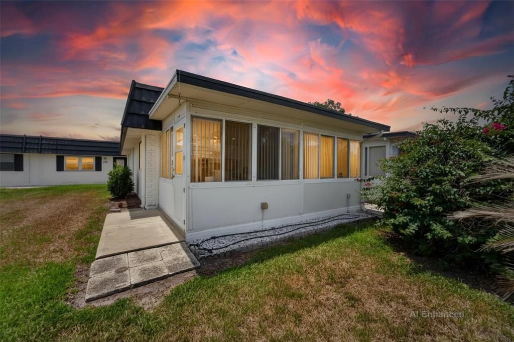 For Rent: $1,800 (1 beds, 1 baths, 1020 Square Feet)