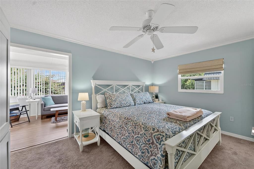 For Rent: $1,800 (1 beds, 1 baths, 1020 Square Feet)