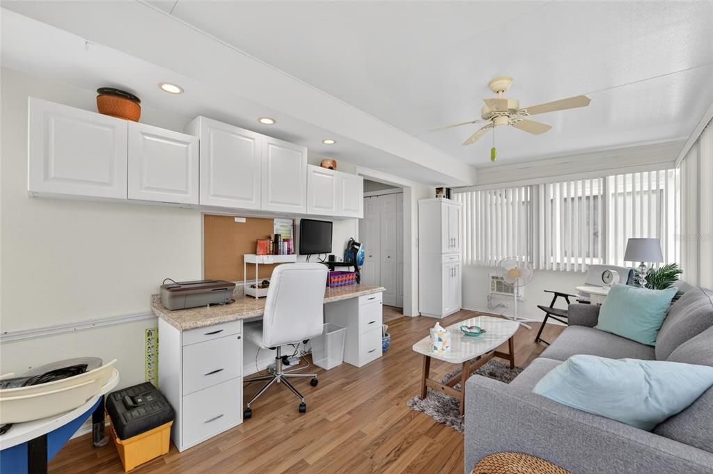For Rent: $1,800 (1 beds, 1 baths, 1020 Square Feet)