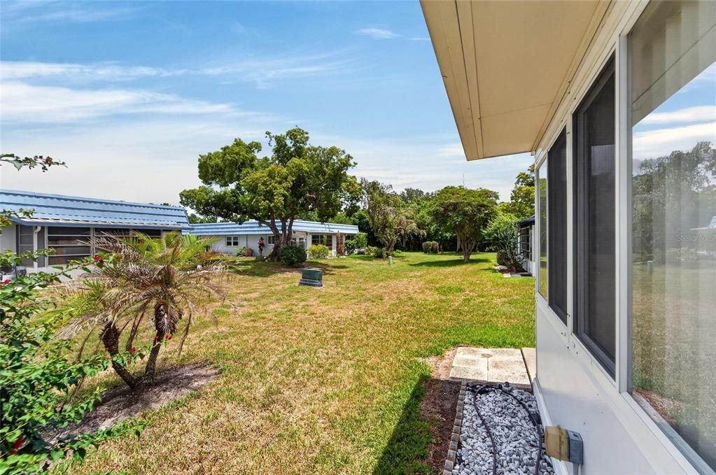 For Rent: $1,800 (1 beds, 1 baths, 1020 Square Feet)