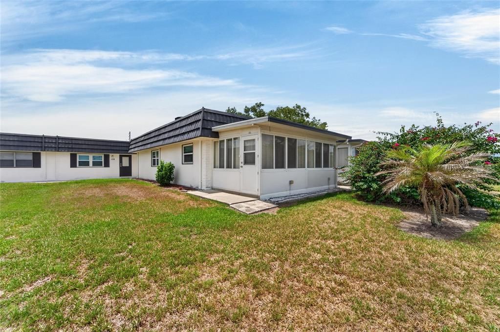 For Rent: $1,800 (1 beds, 1 baths, 1020 Square Feet)