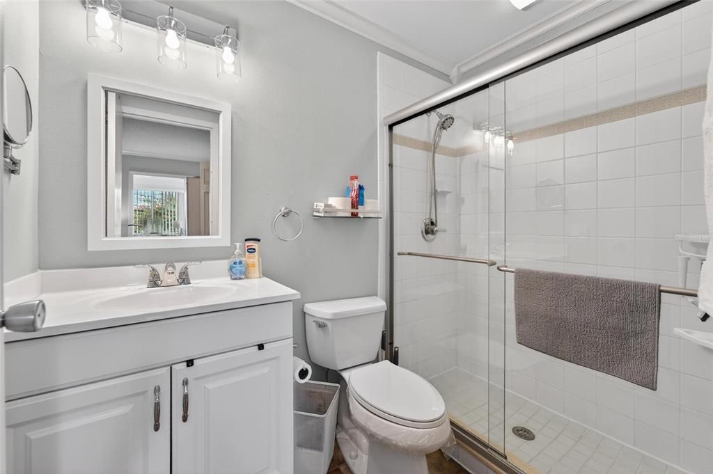 For Rent: $1,800 (1 beds, 1 baths, 1020 Square Feet)