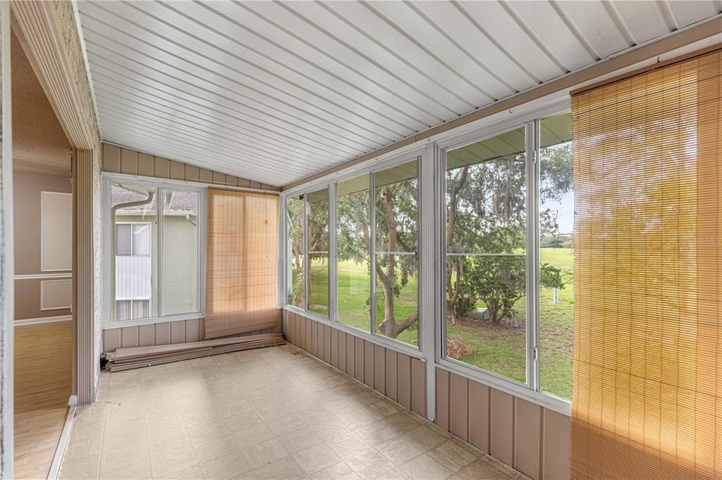 На продажу: $125,900 (3 спален, 2 ванн, 1304 Квадратных фут)