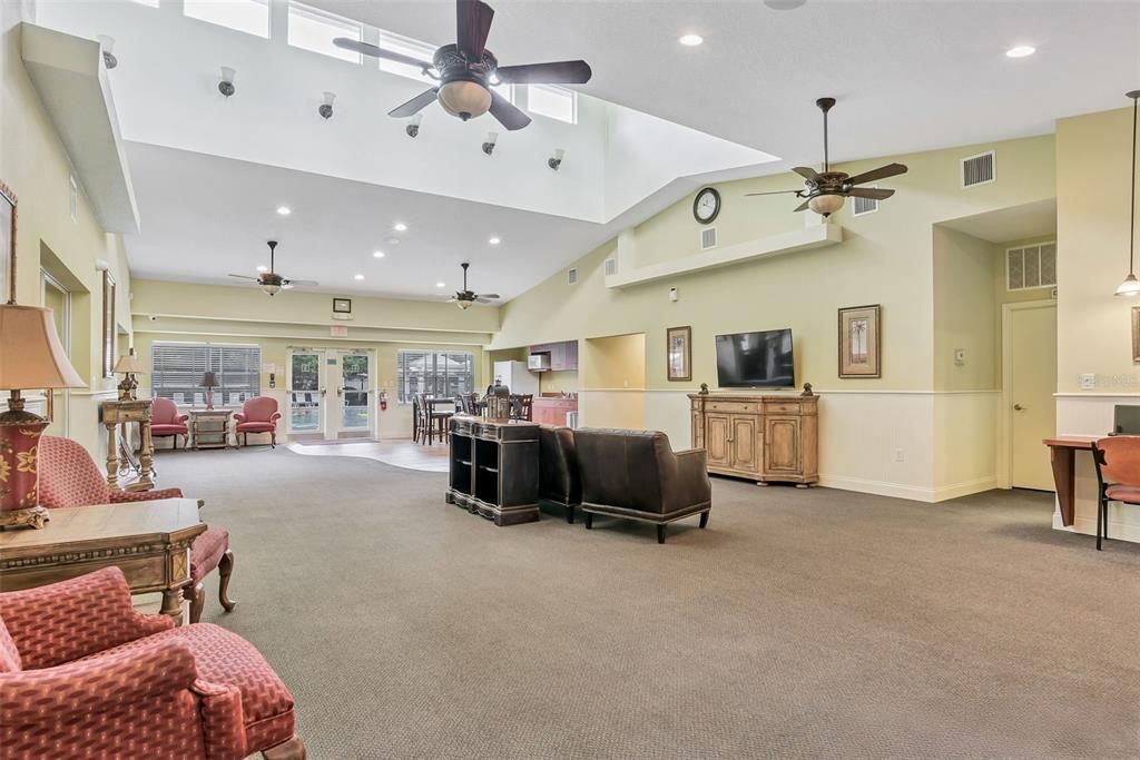 For Sale: $400,000 (4 beds, 3 baths, 2557 Square Feet)