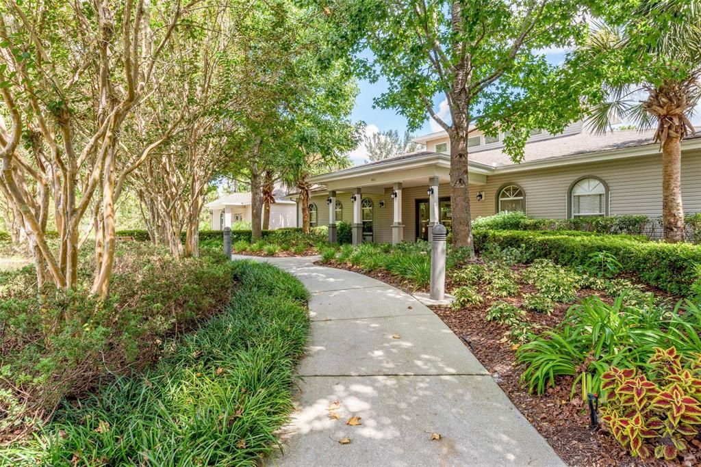 For Sale: $400,000 (4 beds, 3 baths, 2557 Square Feet)
