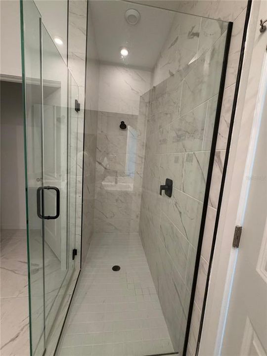 For Rent: $2,800 (3 beds, 2 baths, 1704 Square Feet)