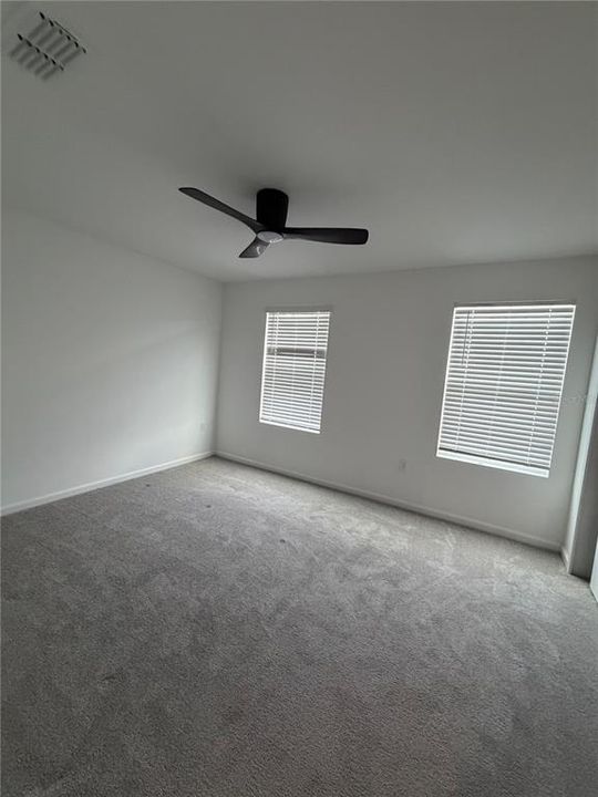 For Rent: $2,800 (3 beds, 2 baths, 1704 Square Feet)