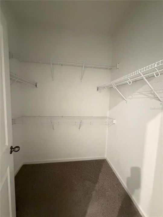 For Rent: $2,800 (3 beds, 2 baths, 1704 Square Feet)
