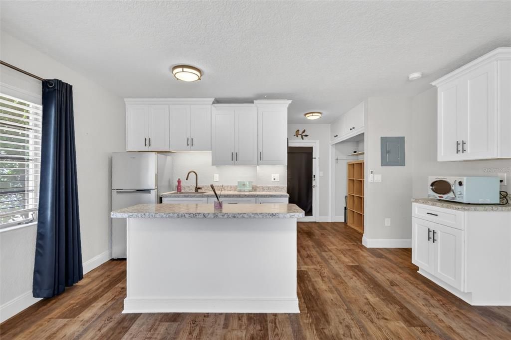 For Sale: $675,000 (2 beds, 0 baths, 2107 Square Feet)
