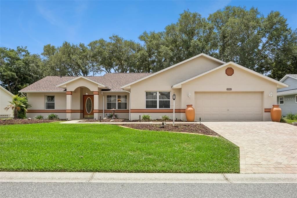 For Sale: $322,500 (3 beds, 2 baths, 2153 Square Feet)