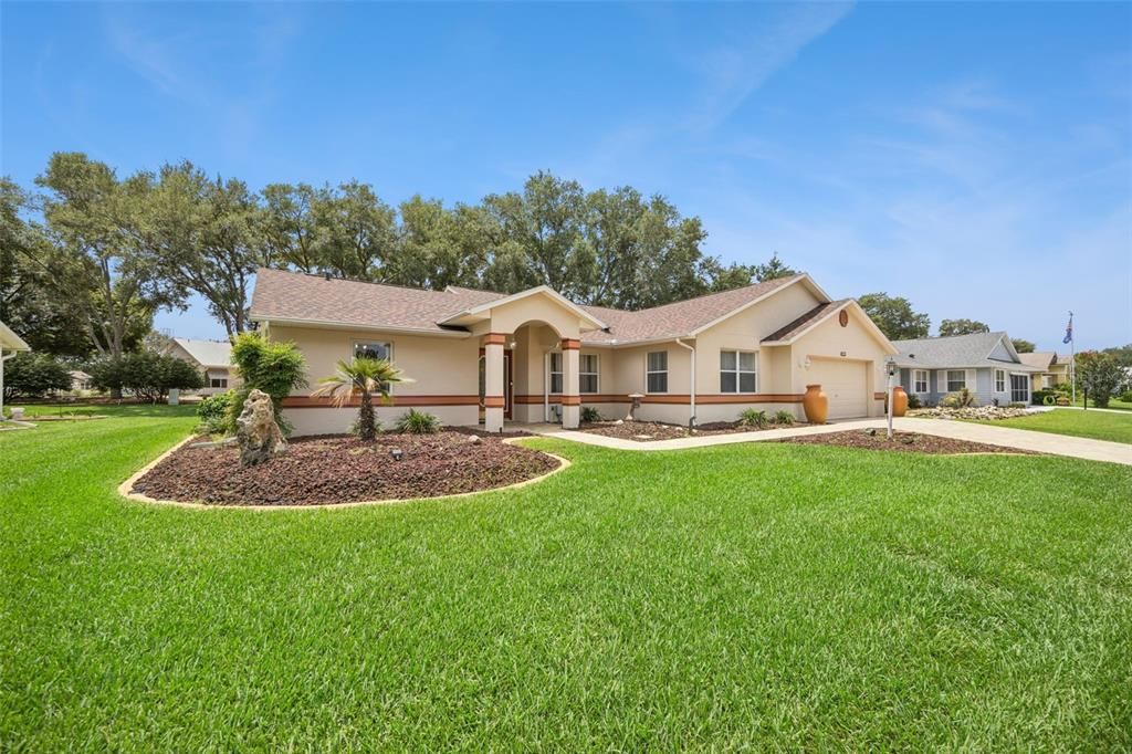 For Sale: $322,500 (3 beds, 2 baths, 2153 Square Feet)