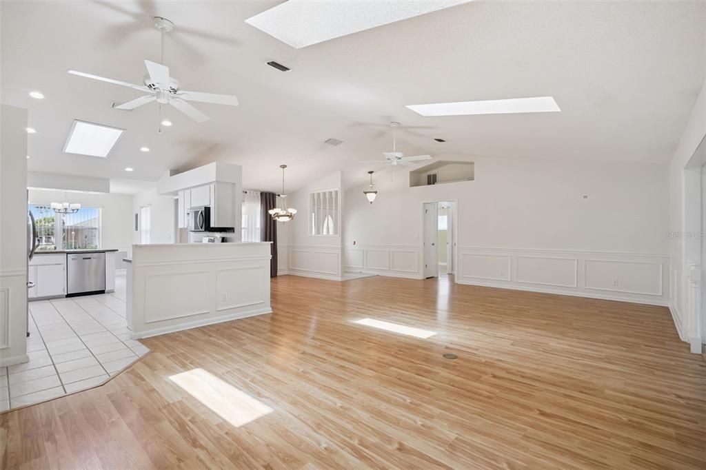 For Sale: $322,500 (3 beds, 2 baths, 2153 Square Feet)