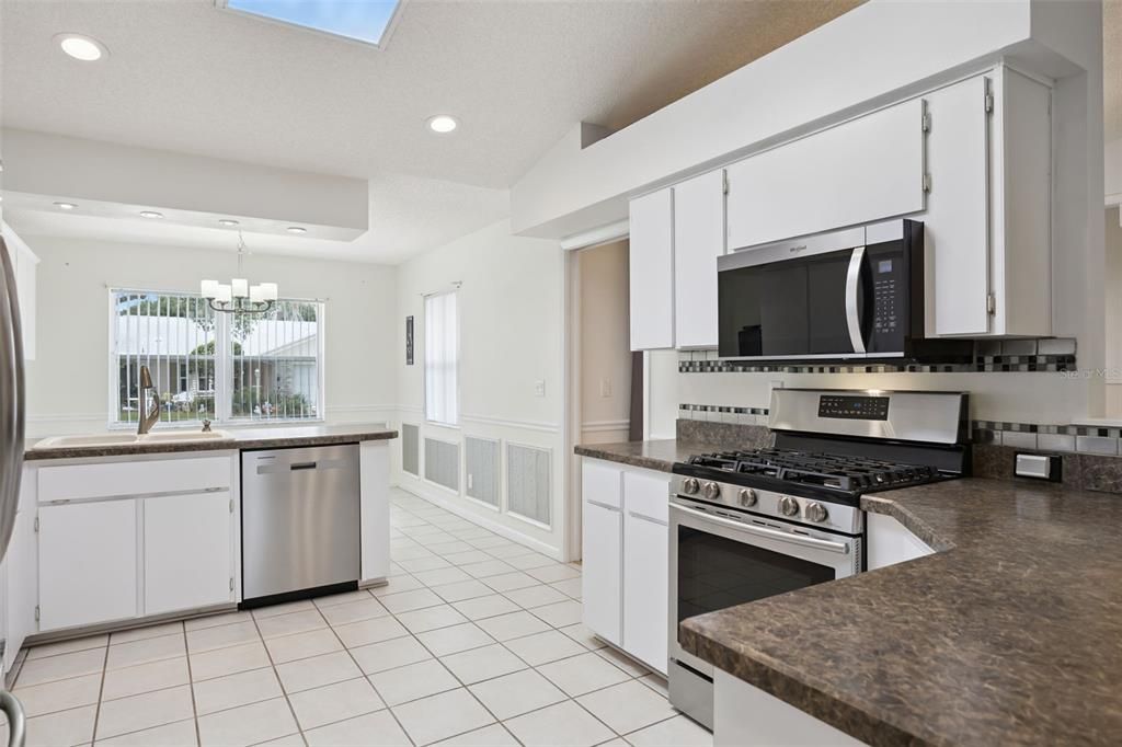 For Sale: $322,500 (3 beds, 2 baths, 2153 Square Feet)