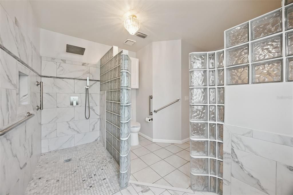 For Sale: $322,500 (3 beds, 2 baths, 2153 Square Feet)