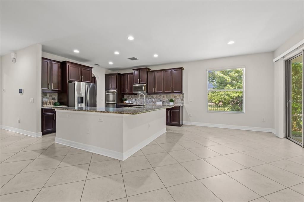 For Sale: $650,000 (4 beds, 2 baths, 3437 Square Feet)