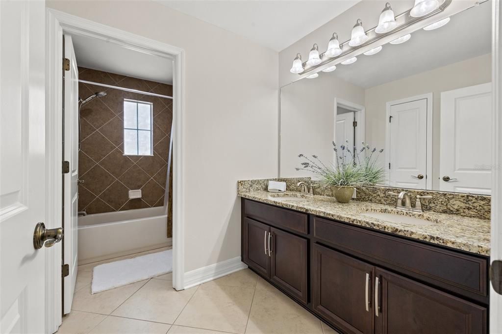 For Sale: $650,000 (4 beds, 2 baths, 3437 Square Feet)