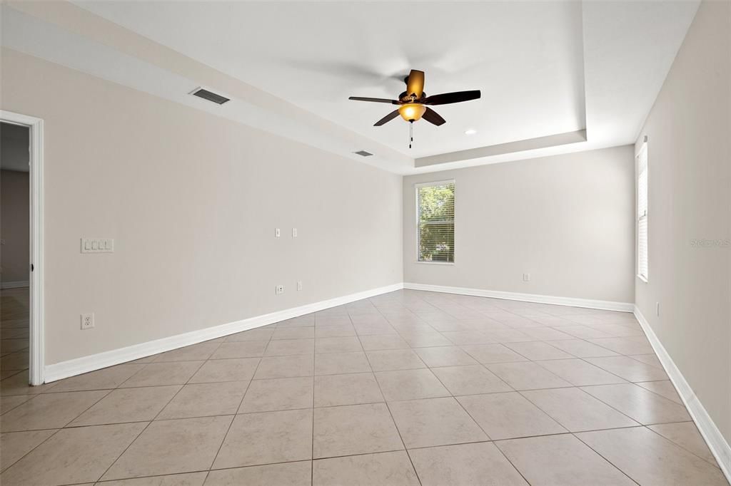 For Sale: $650,000 (4 beds, 2 baths, 3437 Square Feet)