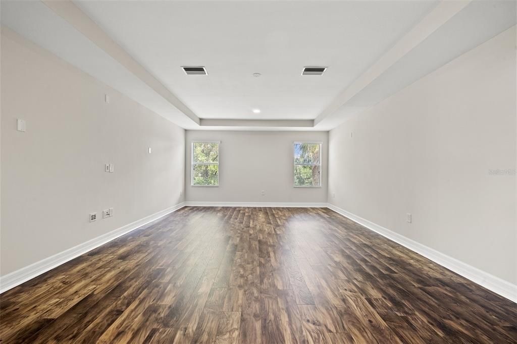 For Sale: $650,000 (4 beds, 2 baths, 3437 Square Feet)