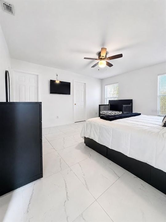 Active With Contract: $595,900 (4 beds, 2 baths, 2396 Square Feet)