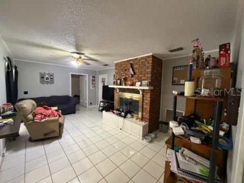 For Sale: $265,000 (4 beds, 3 baths, 2065 Square Feet)