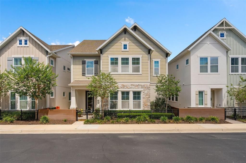 For Sale: $695,000 (4 beds, 3 baths, 2818 Square Feet)