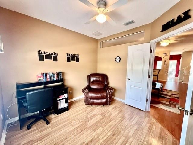 For Rent: $1,850 (2 beds, 2 baths, 1335 Square Feet)