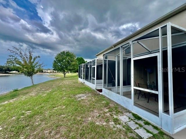 For Rent: $1,850 (2 beds, 2 baths, 1335 Square Feet)