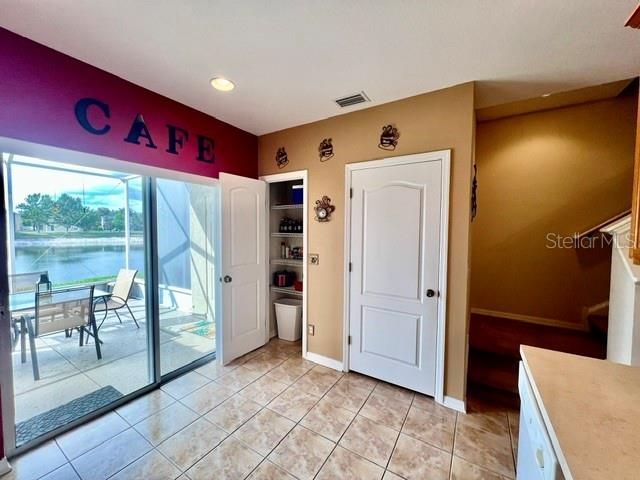 For Rent: $1,850 (2 beds, 2 baths, 1335 Square Feet)