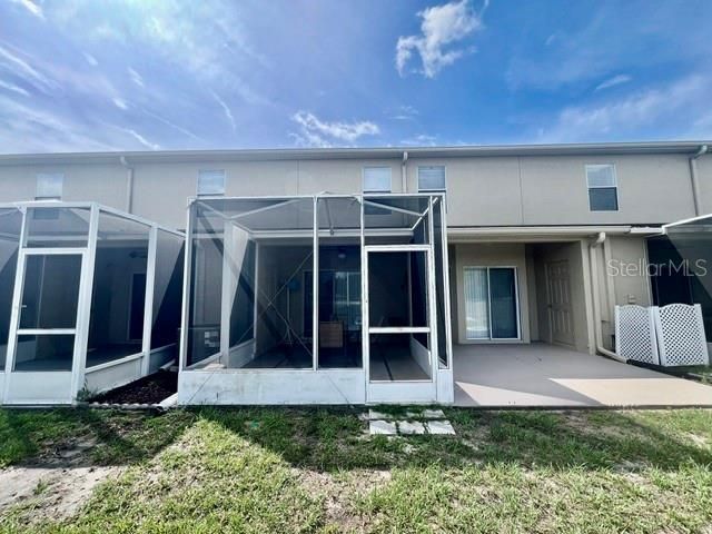 For Rent: $1,850 (2 beds, 2 baths, 1335 Square Feet)