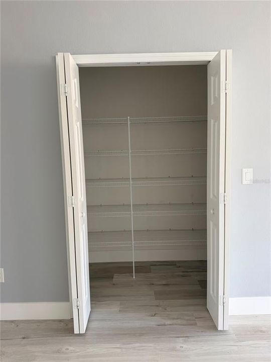 Activo con contrato: $2,500 (2 camas, 2 baños, 1157 Pies cuadrados)