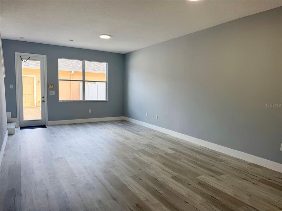 Activo con contrato: $2,500 (2 camas, 2 baños, 1157 Pies cuadrados)