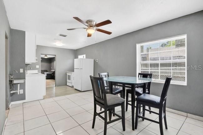 For Sale: $235,000 (3 beds, 2 baths, 1434 Square Feet)