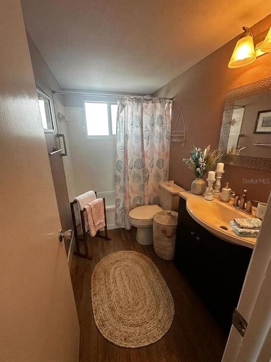 For Sale: $159,000 (2 beds, 2 baths, 1116 Square Feet)