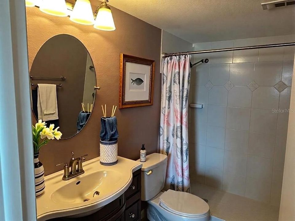For Sale: $159,000 (2 beds, 2 baths, 1116 Square Feet)