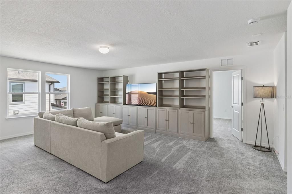 For Sale: $469,900 (4 beds, 3 baths, 2894 Square Feet)