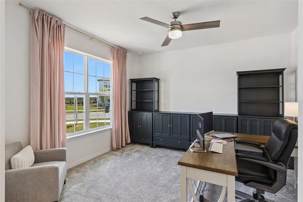 For Sale: $469,900 (4 beds, 3 baths, 2894 Square Feet)