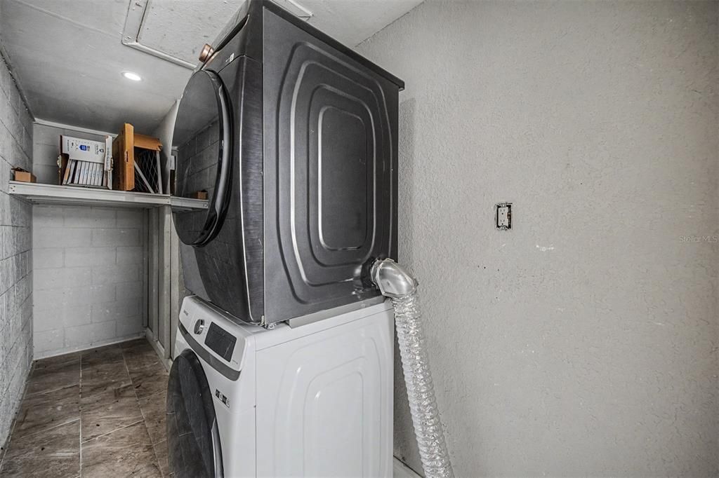 For Sale: $359,900 (3 beds, 2 baths, 1132 Square Feet)