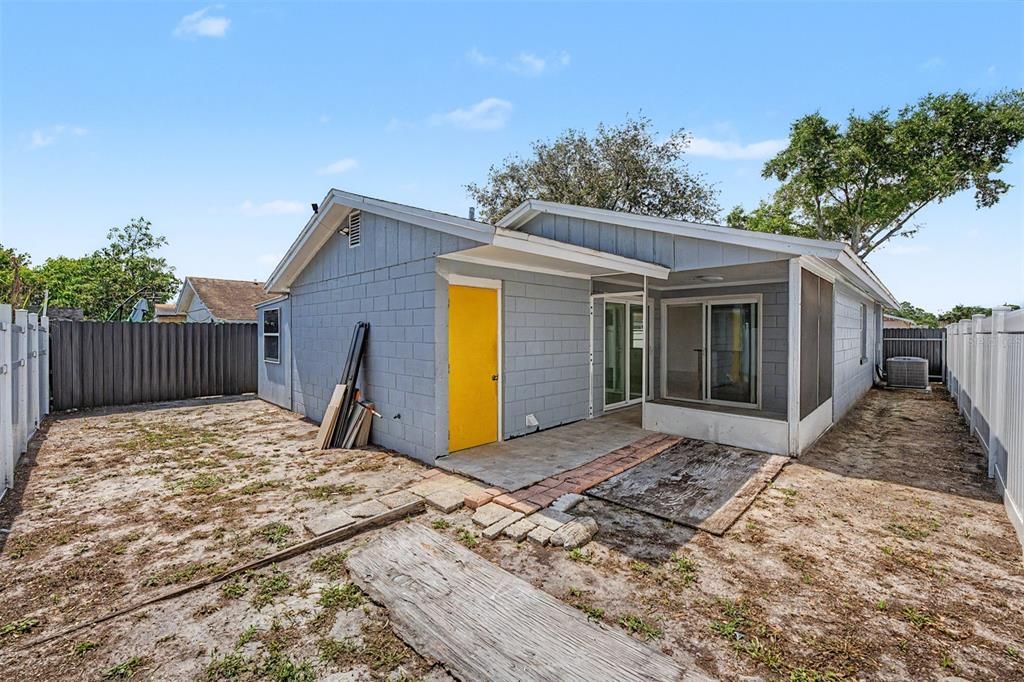 For Sale: $359,900 (3 beds, 2 baths, 1132 Square Feet)
