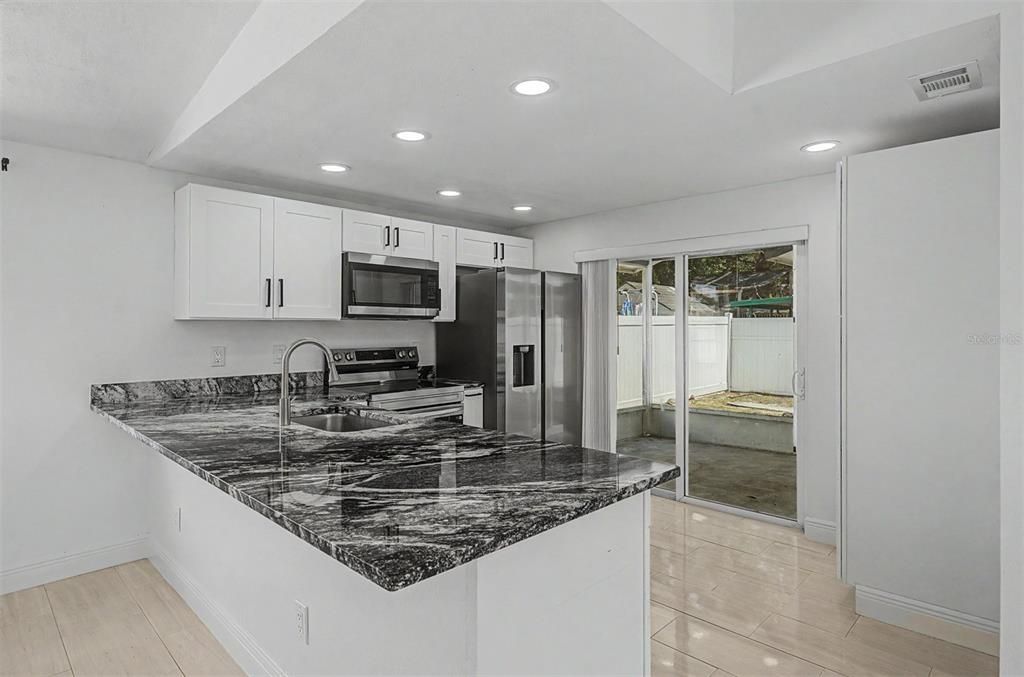 For Sale: $359,900 (3 beds, 2 baths, 1132 Square Feet)