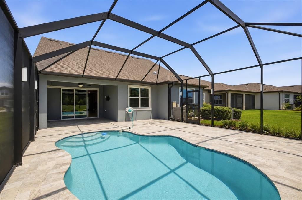 For Sale: $650,000 (4 beds, 3 baths, 2736 Square Feet)
